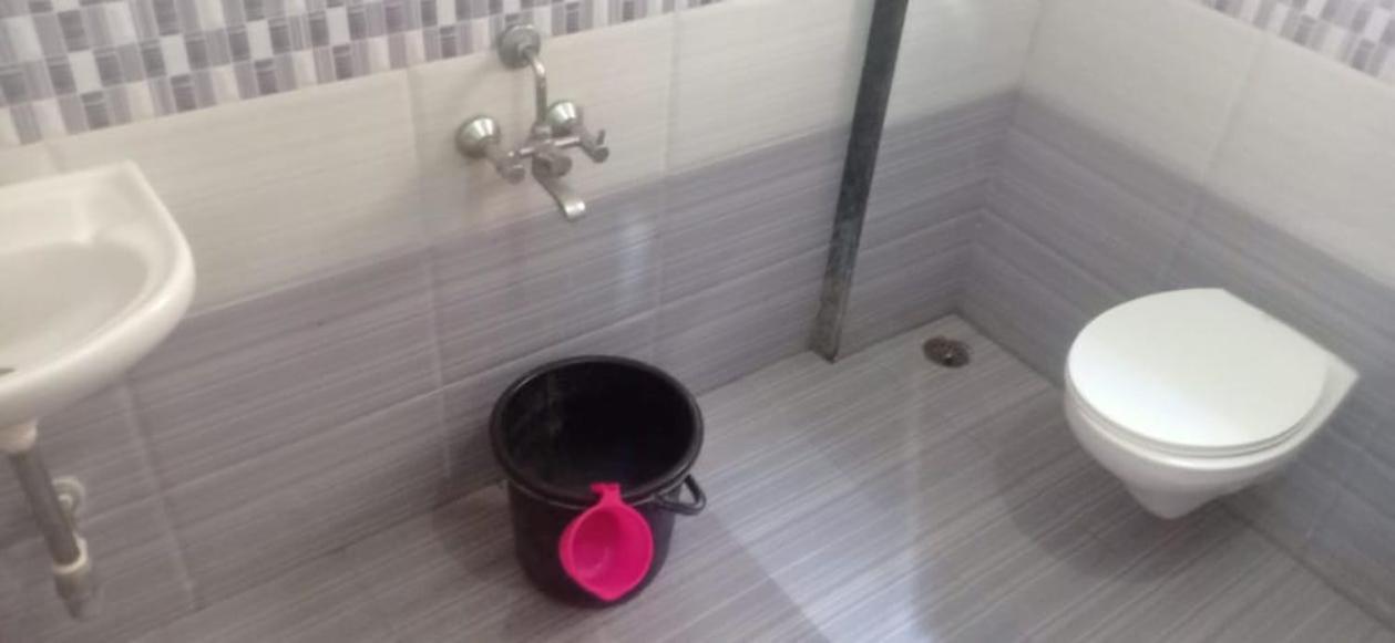 Hotel Rajendra Chinchani Екстер'єр фото